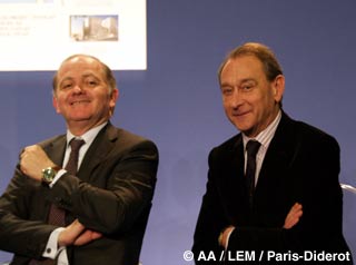 20070207 - Paris, France - Inauguration officielle du nouveau site de l'Université Paris-Diderot Paris 7 le mercredi 7 février 2007 -  A l'image François GOULARD,(G) Ministre Délégué à la Recherche, aux côtés de Bertrand DELANOË,(D) Maire de Paris