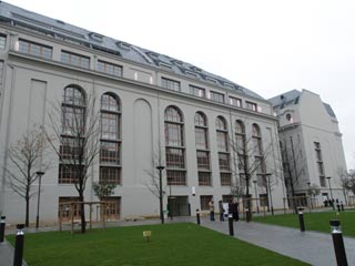 20070207 - Paris, France - Inauguration officielle du nouveau site de l'Université Paris-Diderot Paris 7, mercredi 7 février 2007 -  A l'image l'esplanade des Grands Moulins de Paris 