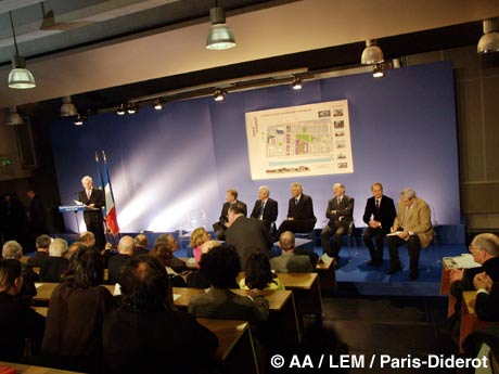 20070207 - Paris, France - Inauguration officielle du nouveau site de l'Université Paris-Diderot Paris 7, mercredi 7 février 2007 -  A l'image Benoît EURIN, Président de l'université Paris 7 ouvre la séance d'inauguration